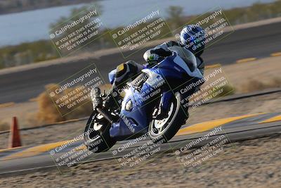 media/Dec-18-2022-SoCal Trackdays (Sun) [[8099a50955]]/Turn 14 (940am)/